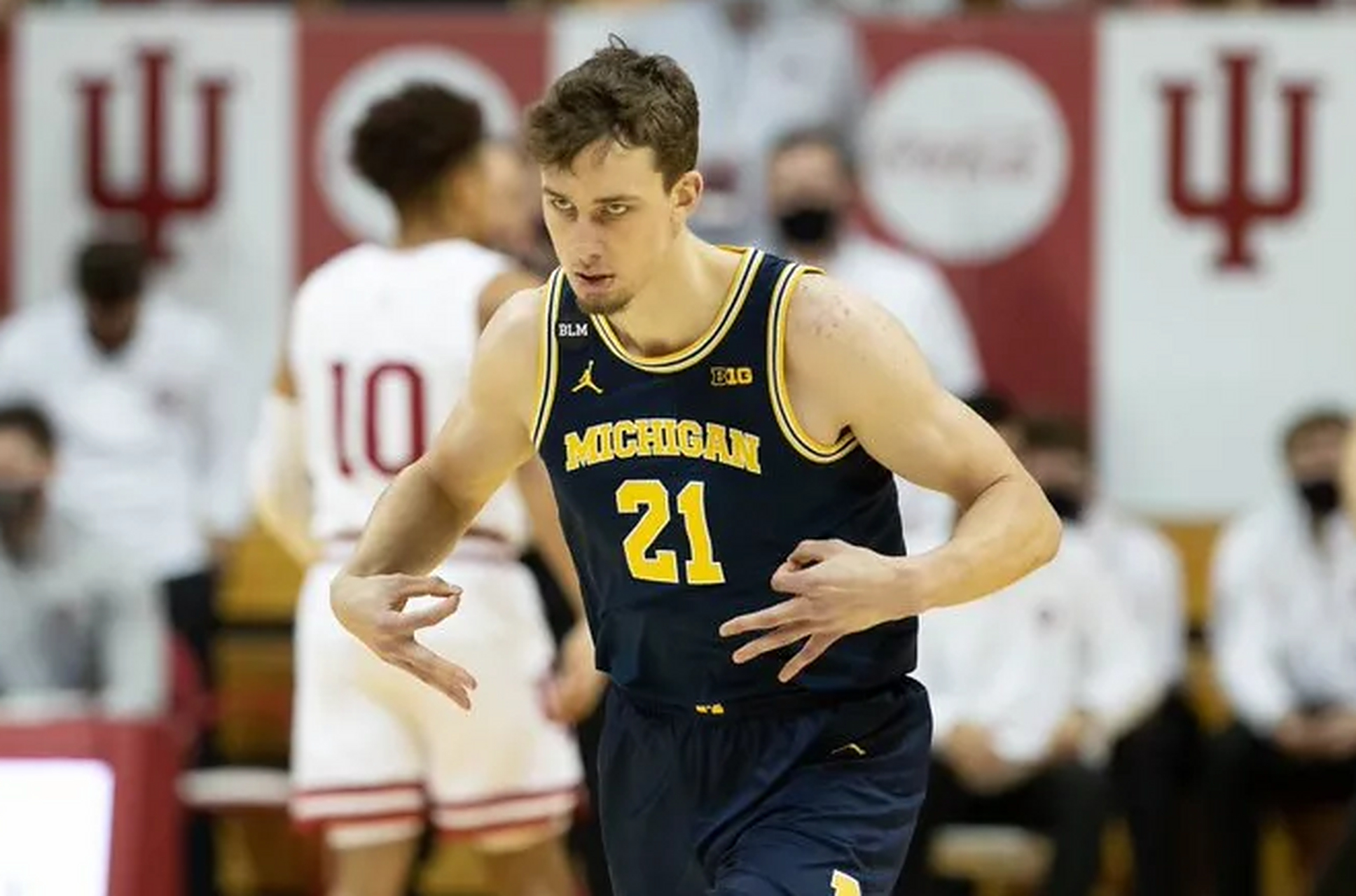 九游体育app -包含赛后体能课后，奥兰多魔术门线救险备战全明星赛，气氛紧张，年轻球员得到机会的词条