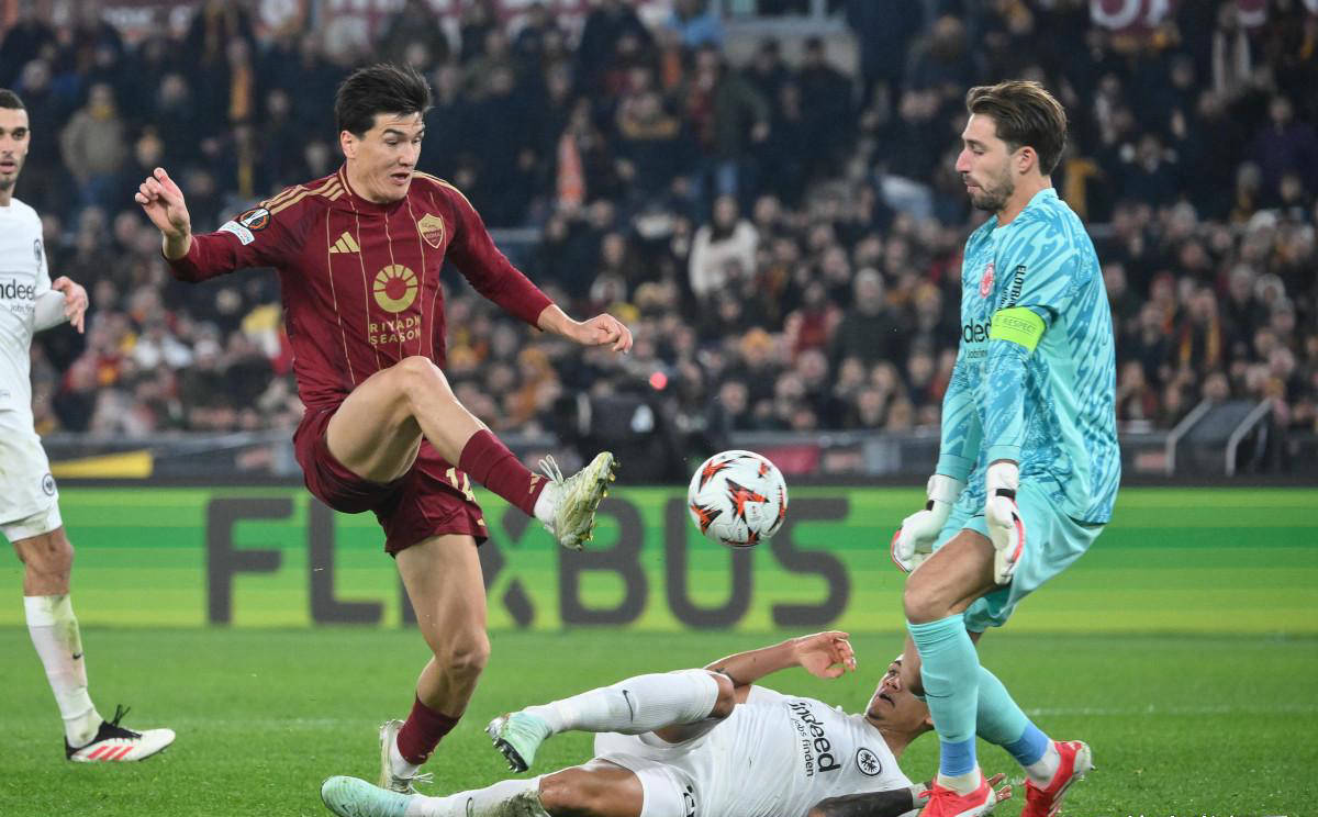 九游娱乐体育 -欧冠转会期再迎强敌,皇家社会防线松动,主帅态度:信心回归,轮换策略成焦点的简单介绍